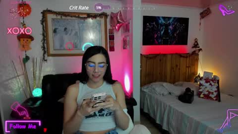 laujgray online show from February 13, 10:23 am