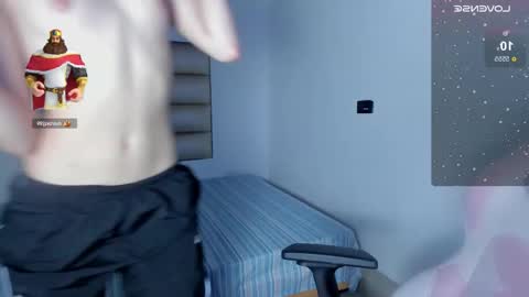 laura__js_ online show from December 18, 7:53 pm