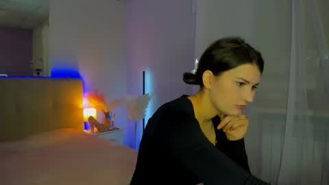 Laura online show from December 4, 6:57 am