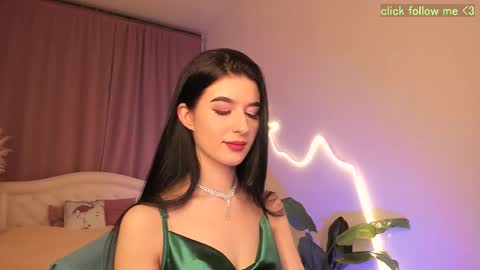 Laura online show from March 21, 8:57 pm