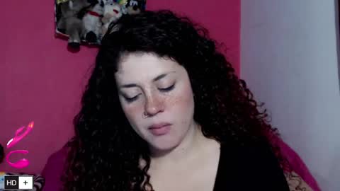 weedcam Curly Laura OF    online show from April 14, 7:50 pm