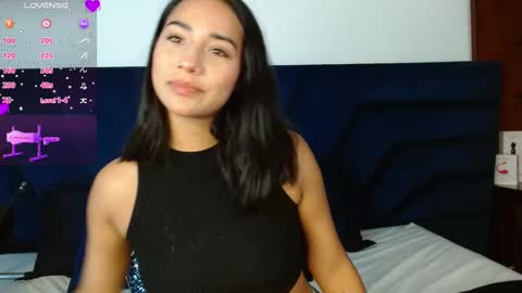 Snapshot of laura_golden1 chatting on February 26, 7:21 pm lLAURA online show from February 26, 7:21 pm