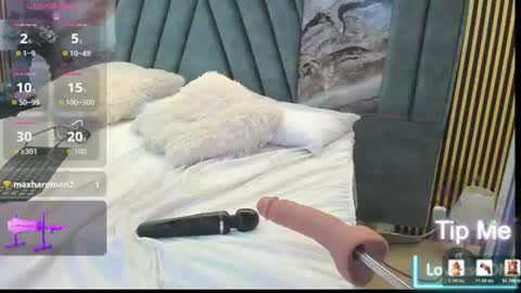 Laura online show from June 15, 2:25 am