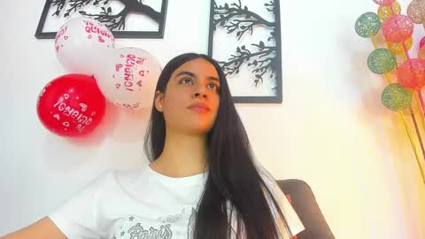 LAURA SOE online show from February 14, 6:40 pm