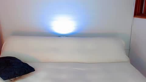 Laura online show from February 23, 11:47 pm