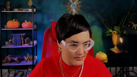 lauradavidsons online show from October 31, 5:35 pm