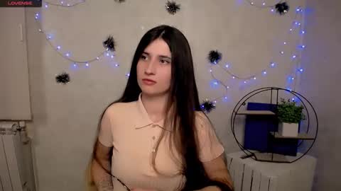 Laura online show from February 7, 10:29 am