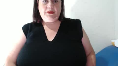 LAURA online show from November 13, 9:39 pm