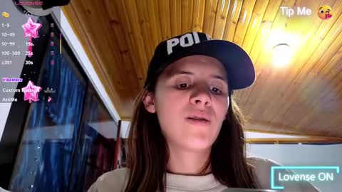 Laura online show from January 28, 11:17 pm