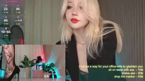  Laura  online show from September 19, 6:28 am