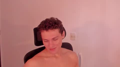 Laureent online show from March 21, 9:08 pm