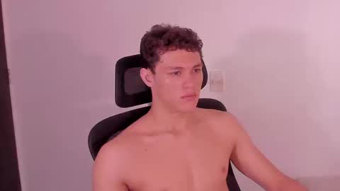 Laureent online show from March 17, 8:47 pm