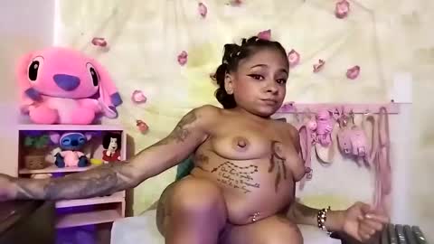 Lauren online show from February 1, 6:43 am