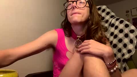 Lauren   online show from February 13, 2:48 am