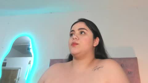 laurenlaine online show from May 10, 3:46 am