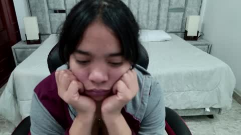 laurent online show from May 6, 3:34 am