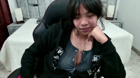 laurent online show from March 27, 8:26 am