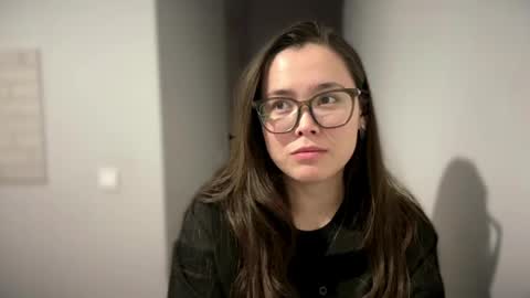 Amelia online show from May 19, 3:30 pm