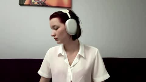 Ria online show from May 4, 6:03 pm