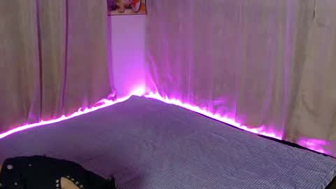 Dallas Hooter Edmonson online show from March 8, 2:15 am