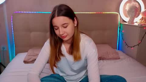 Lola online show from December 22, 12:56 pm