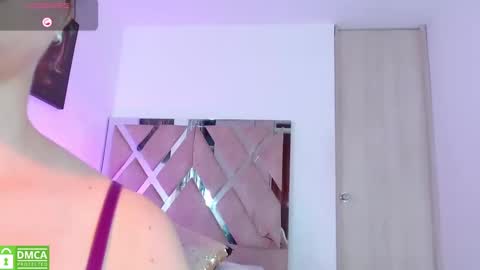 LauryMoons online show from September 17, 11:30 pm