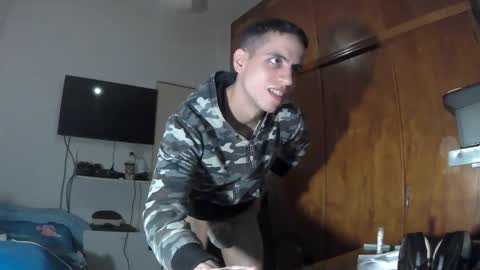 Lautaro online show from April 22, 6:53 am