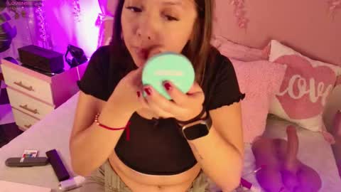 luu online show from March 27, 9:38 pm