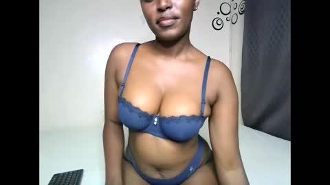 lav285407 online show from March 16, 6:12 pm