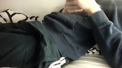 laveudos online show from February 3, 6:49 pm