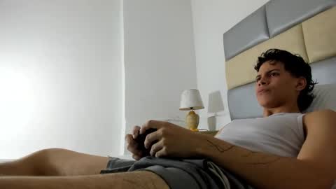 Snapshot of lax777_ chatting on March 4, 12:33 pm ZAmbrano online show from March 4, 12:33 pm