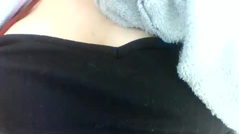 layannalea online show from June 8, 1:39 am