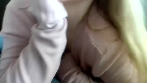 layannalea online show from March 11, 8:09 pm