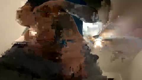 Snapshot of layinlow42 chatting on January 29, 6:43 am layinlow42 online show from January 29, 6:43 am