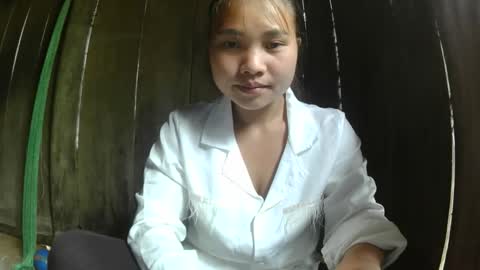 layla_999 online show from May 30, 4:33 am