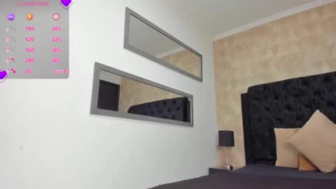 Layla Mackenzie  online show from March 13, 5:22 am