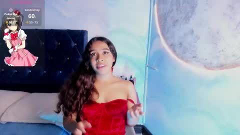 Snapshot of laylaa_fox chatting on October 21, 7:28 pm Laylaa Fox online show from October 21, 7:28 pm