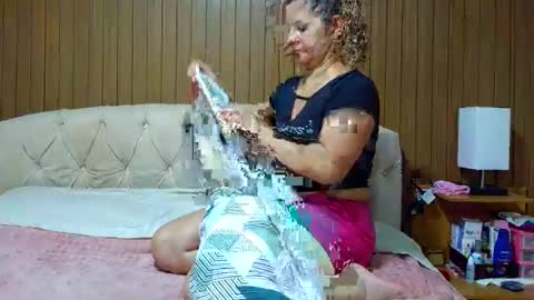 kelly online show from March 12, 12:31 am