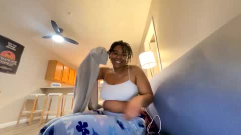 Layla Ros online show from February 3, 6:22 am