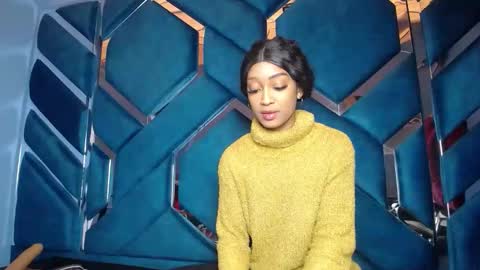 lea sewwtly online show from December 15, 1:07 pm