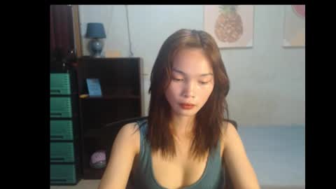 Snapshot of leah_fucker chatting on October 7, 10:28 pm leah_fucker online show from October 7, 10:28 pm