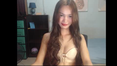 Snapshot of leah_fucker chatting on September 25, 10:06 pm leah_fucker online show from September 25, 10:06 pm