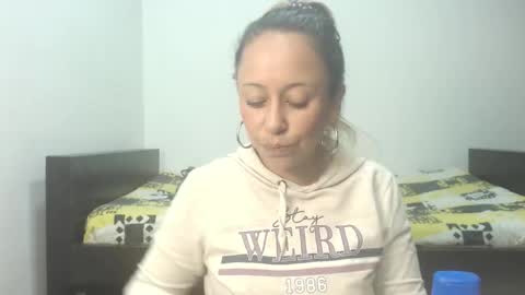 leah_susman online show from February 19, 3:16 am