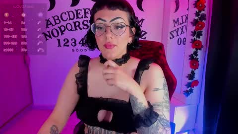  Leah   Independent Model  OF leahghoul666  online show from November 7, 3:31 am