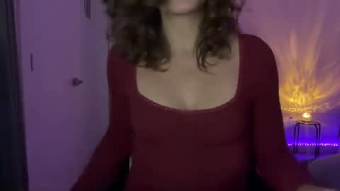 Leah Sparkles online show from October 15, 11:00 am