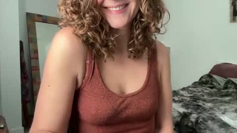 Leah Sparkles online show from October 20, 2:33 pm