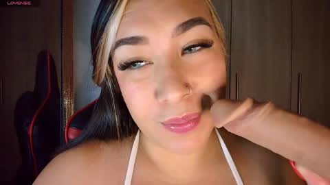 leah online show from May 26, 9:15 am