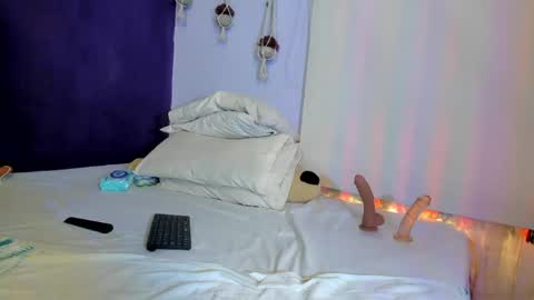 Hey Im Lea online show from May 13, 4:27 pm