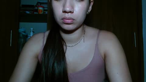 Snapshot of leanaalhub chatting on December 19, 8:02 am leanaalhub online show from December 19, 8:02 am