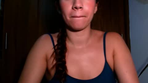 Snapshot of leanaalhub chatting on October 11, 4:17 am leanaalhub online show from October 11, 4:17 am